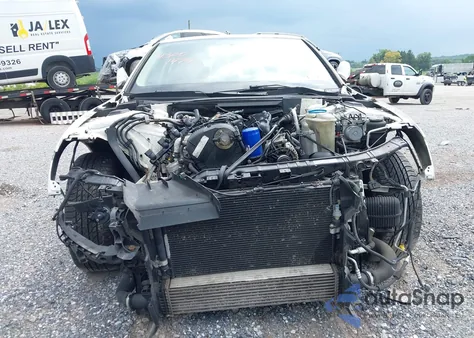 2010 Audi A4 2.0T Premium из США, поврежденный, VIN WAUBFAFL6AN006627